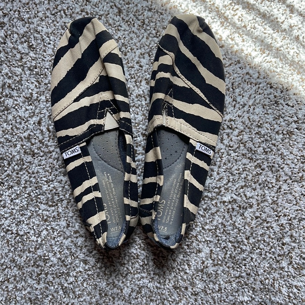 Womens Toms